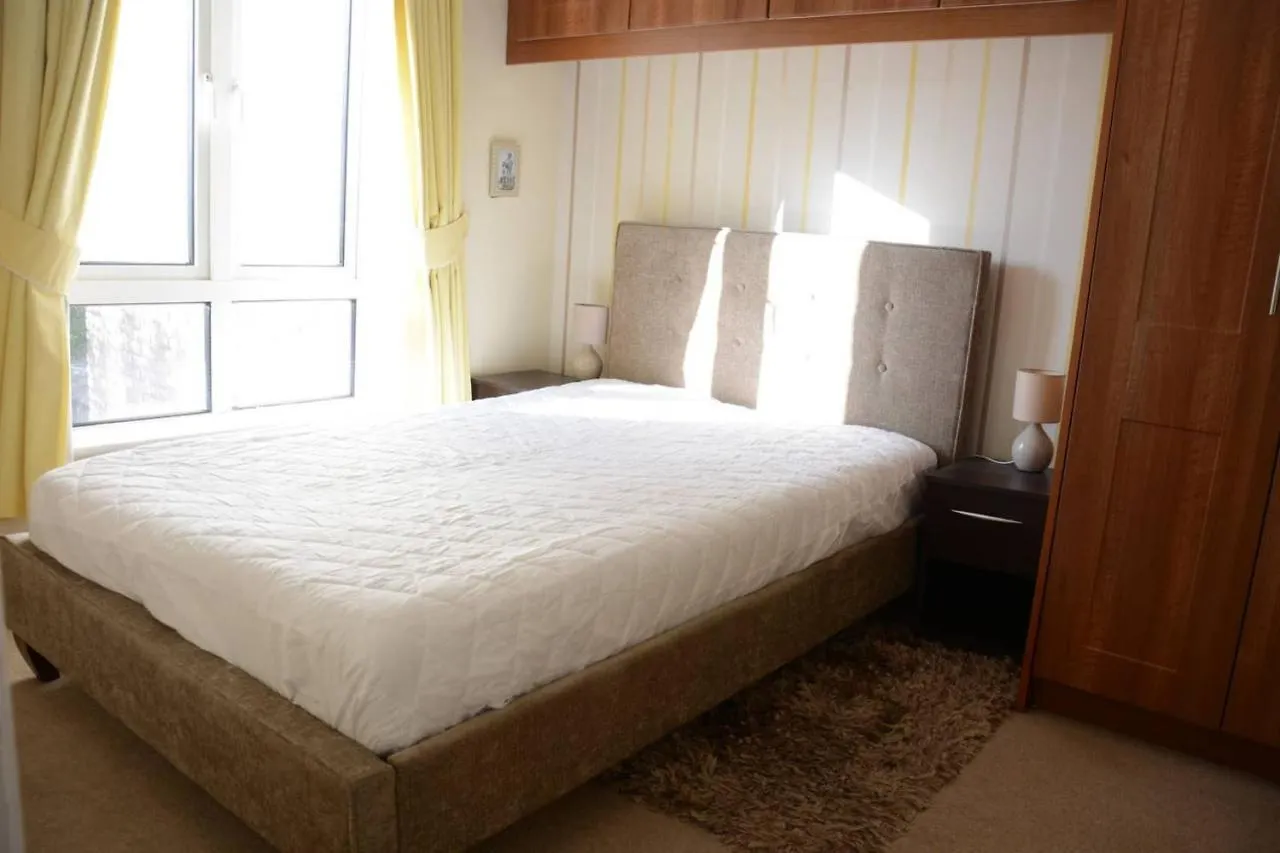 Modern 3 Bedroom Dublin House Near The Sea